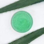Detergente natural aloe vera para tu ropa, certificado con aroma de aloe vera. Este jabón natural, hipoalergénico y respetuoso con el medioambiente puede utilizarse para el lavado a mano o a máquina de ropa blanca y color.